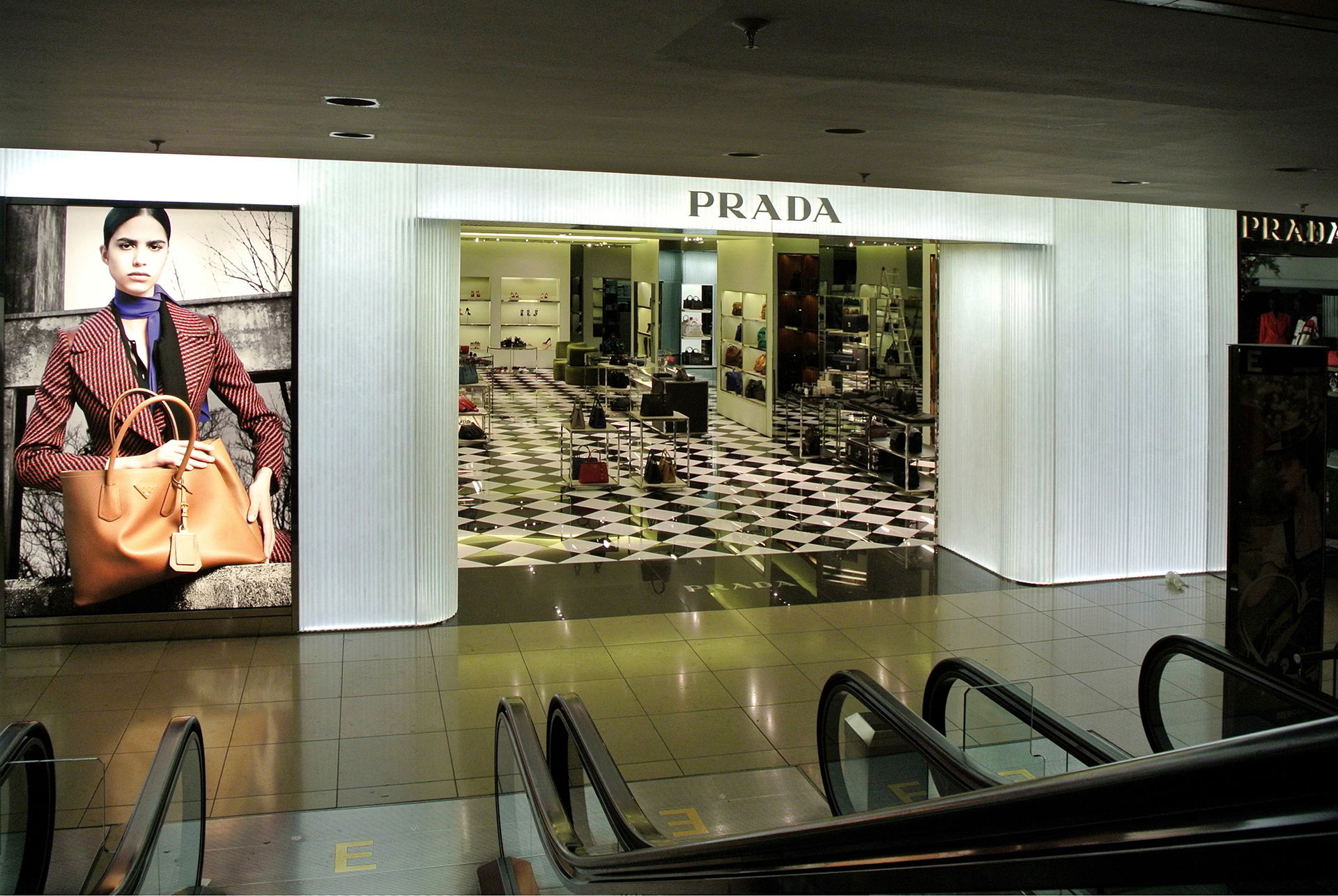 Prada-monaco05